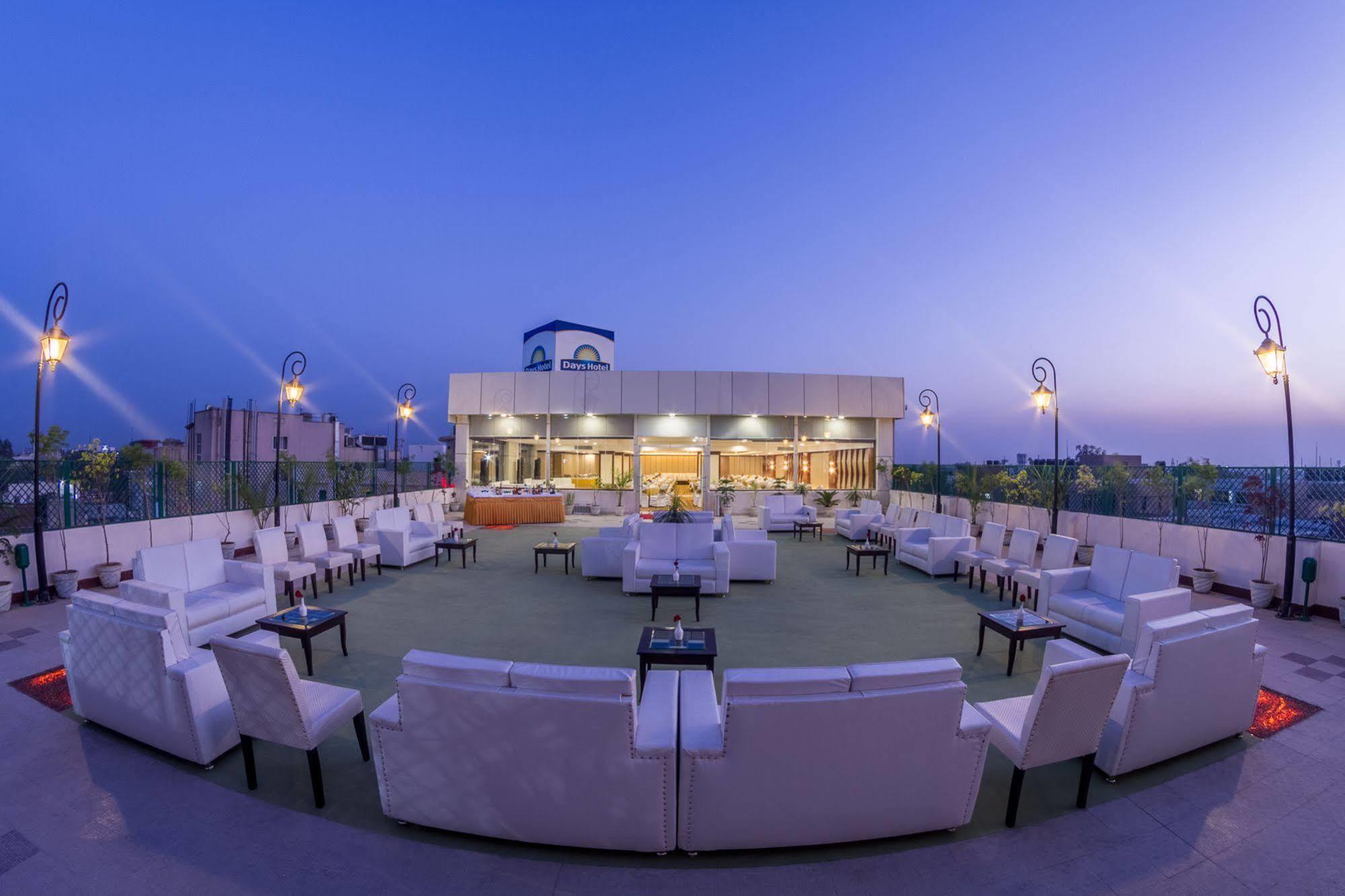 Days Hotel By Wyndham, Dzsálandhár Kültér fotó